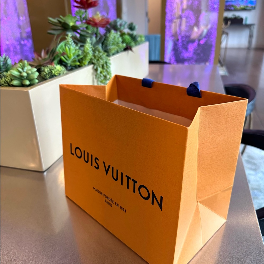 Louis Vuitton 🔶 Vibrant Orange Paper Bag with Blue Handles 💎